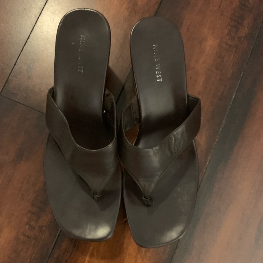 Nine West Brown Sandals Size 9